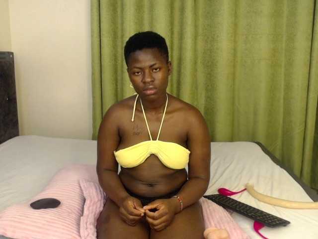 Cocoheat live cam on BongaCams