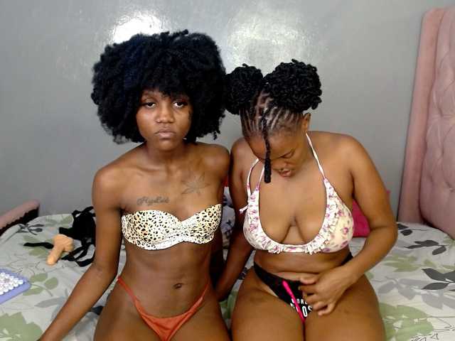 Cocoheat live cam on BongaCams