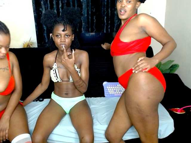 Cocoheat live cam on BongaCams