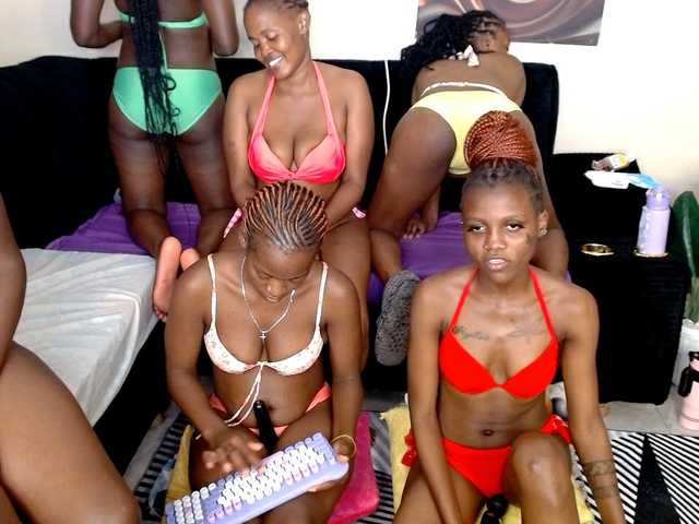 Cocoheat live cam on BongaCams