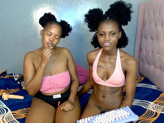 Cocoheat live cam on BongaCams