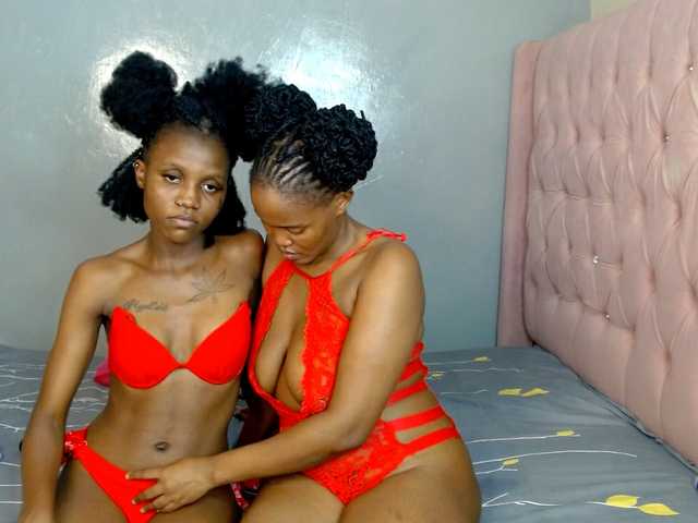 le modèle Cocoheat est en webcam porno dans un show sur le site bongacams, il possède les tags suivants: Ebony,Brunette,Trimmed
