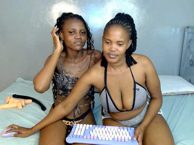 Cocoheat live cam on BongaCams