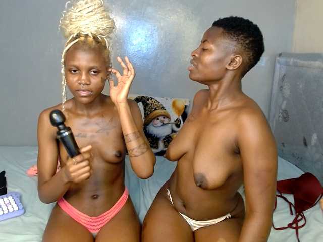 Cocoheat live cam on BongaCams