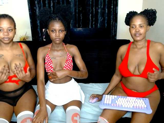 Cocoheat live cam on BongaCams