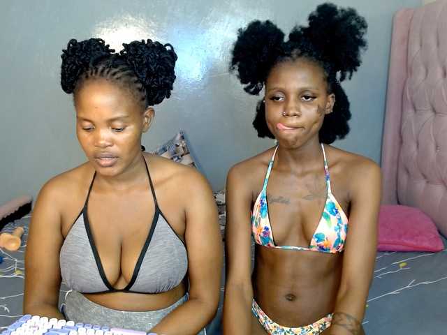 Cocoheat live cam on BongaCams