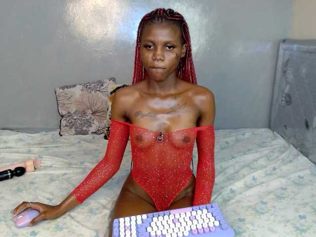 Cocoheat live cam on BongaCams