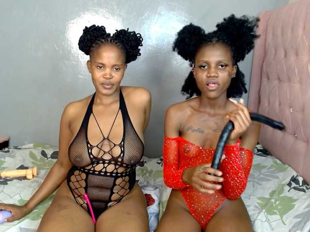 Cocoheat live cam on BongaCams