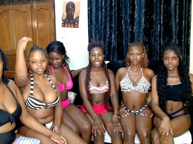 Cocoheat live cam on BongaCams