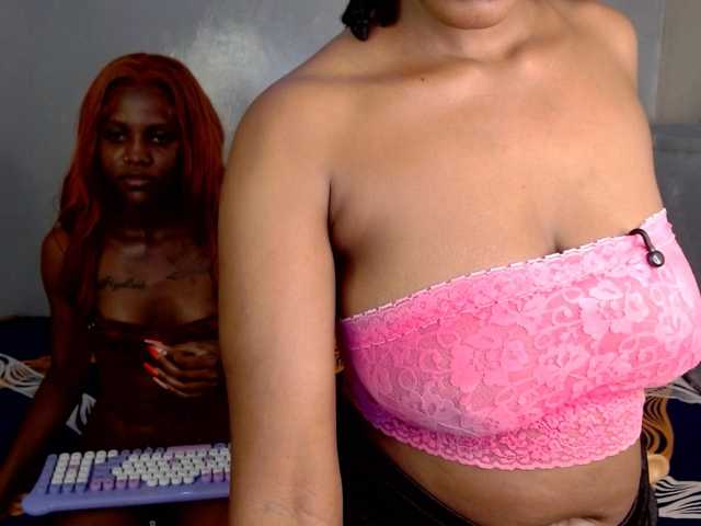 Cocoheat live cam on BongaCams