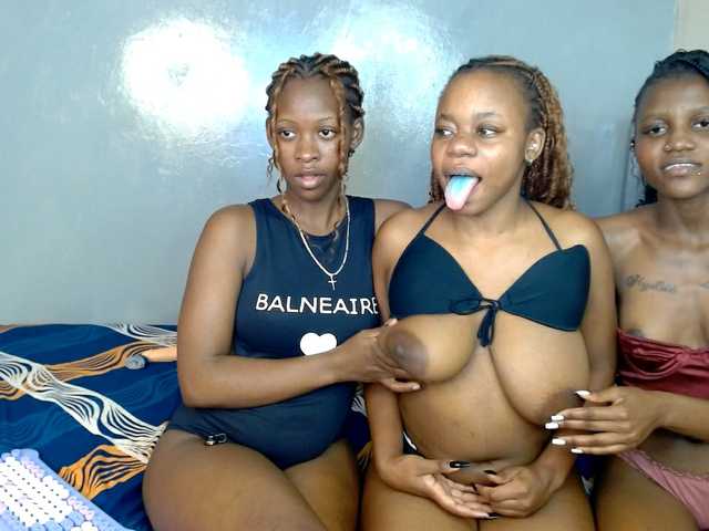 Cocoheat live cam on BongaCams