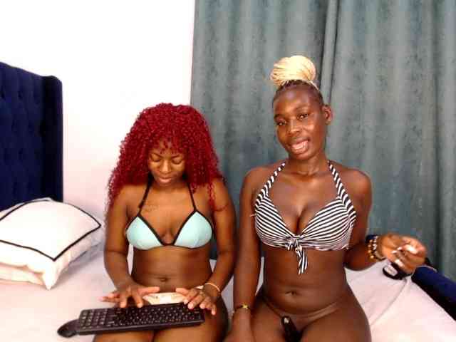 Cocoheat's webcam live show
