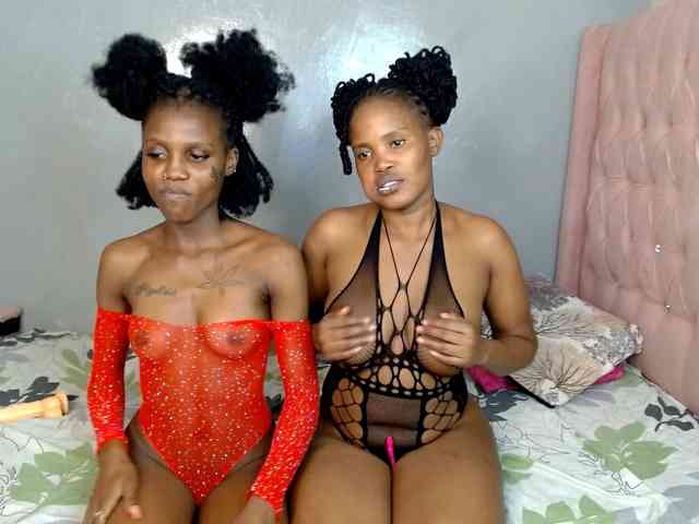 Cocoheat Sex Cam Show