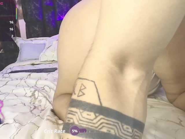 aphroditahotaz live cam on BongaCams