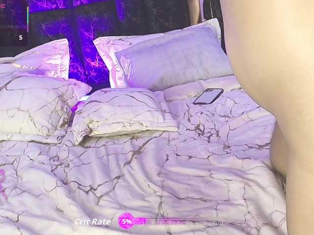 aphroditahotaz live cam on BongaCams