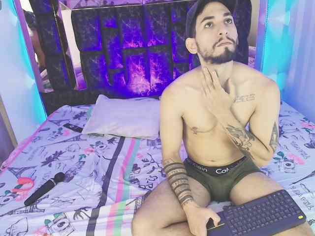 aphroditahotaz webcam