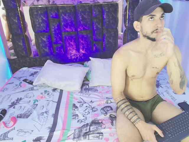 aphroditahotaz webcam