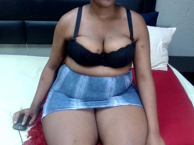 AssQueen32