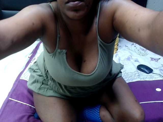 AssQueen32