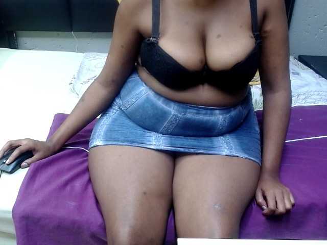 AssQueen32