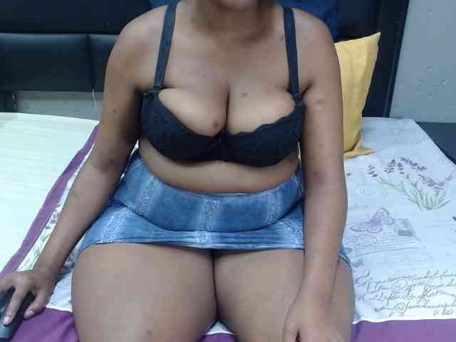 AssQueen32