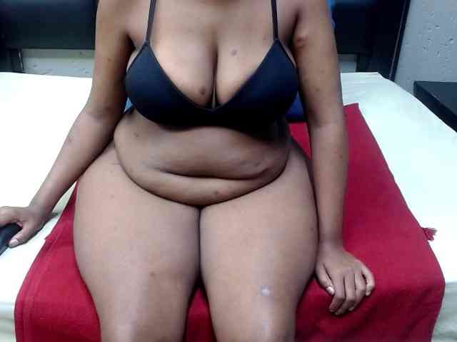 AssQueen32