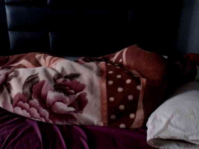 AssQueen32 webcam