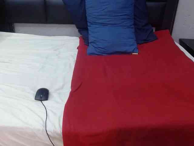 AssQueen32