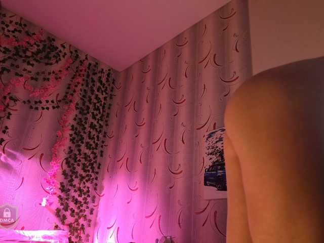 SpaceDanger, live now on BongaCams