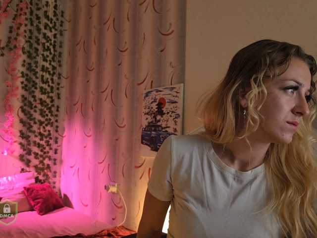 SpaceDanger, en directo ahora en BongaCams