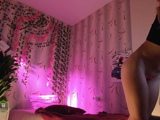 SpaceDanger, en directo ahora en BongaCams