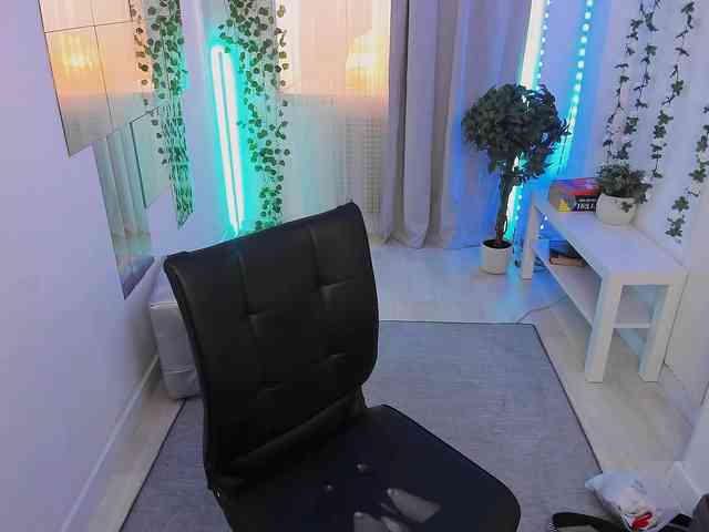 EvanessaJohns webcam