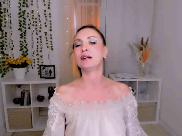 EvanessaJohns webcam