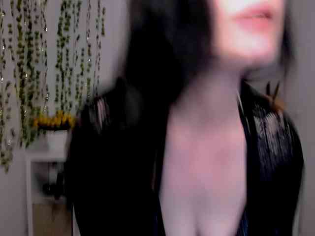 EvanessaJohns webcam