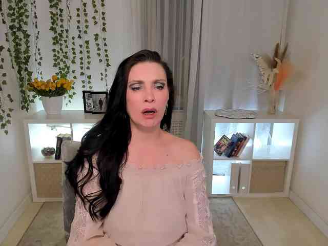 EvanessaJohns webcam