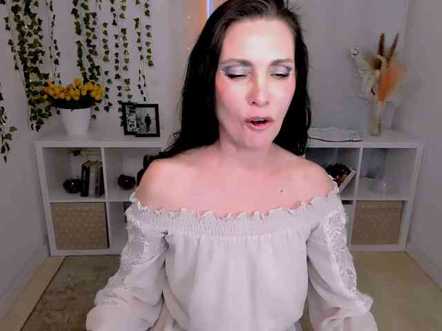 EvanessaJohns webcam