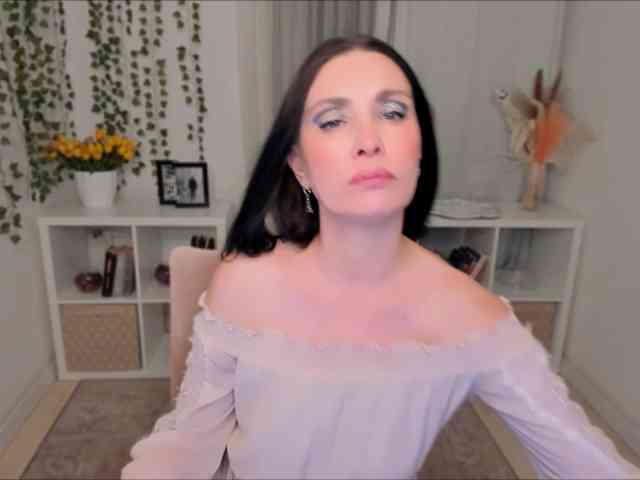 EvanessaJohns webcam