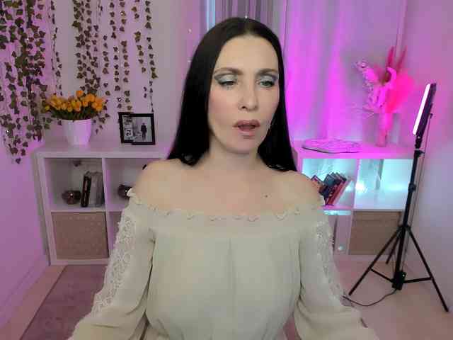 EvanessaJohns webcam