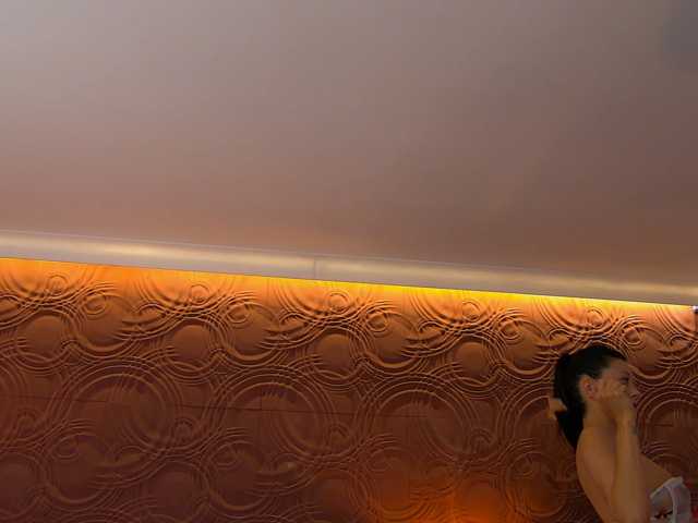 TaniaKarevina live cam preview