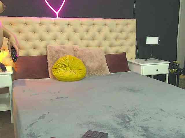 TaniaKarevina webcam