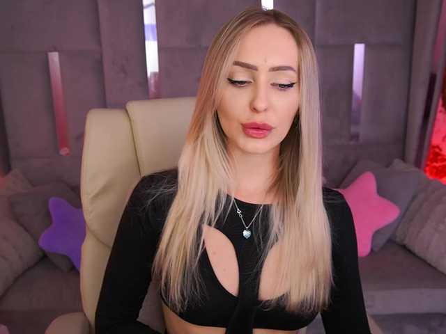 CandyGraces live cam on BongaCams