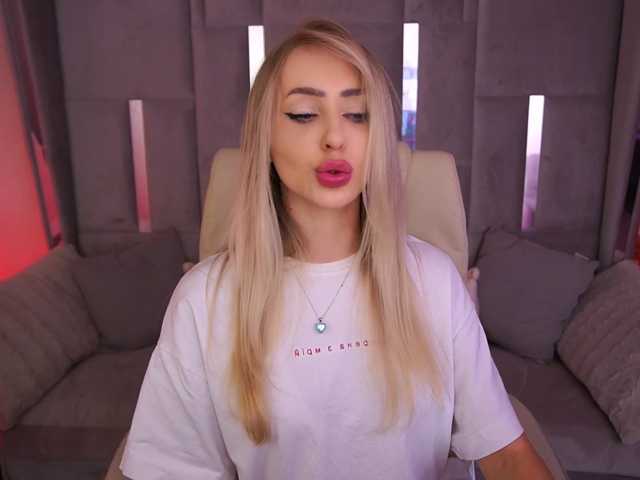 CandyGraces live cam on BongaCams