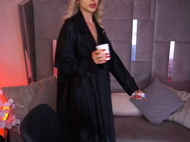 CandyGraces live cam on BongaCams