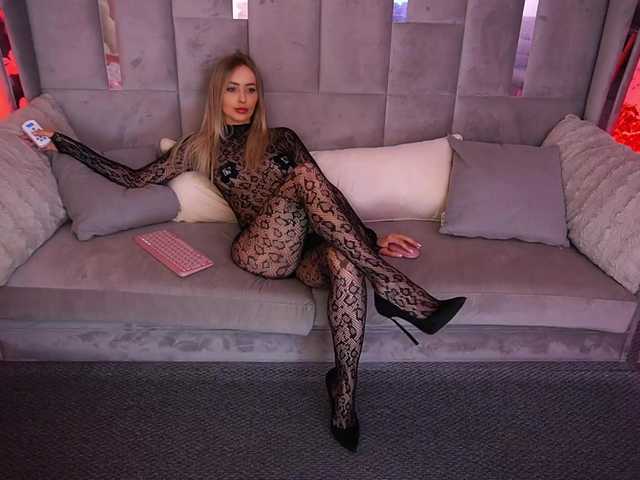 CandyGraces live cam on BongaCams
