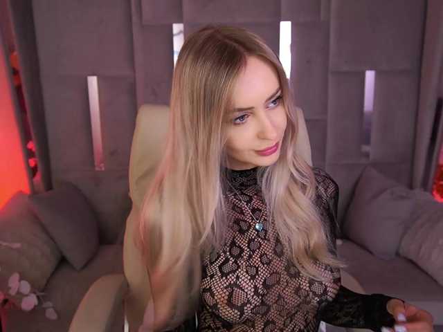 CandyGraces live cam on BongaCams