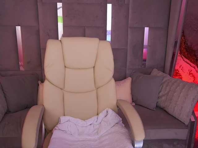CandyGraces live cam on BongaCams