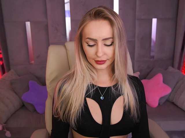 CandyGraces live cam on BongaCams