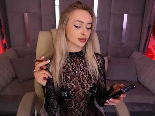 CandyGraces live cam on BongaCams