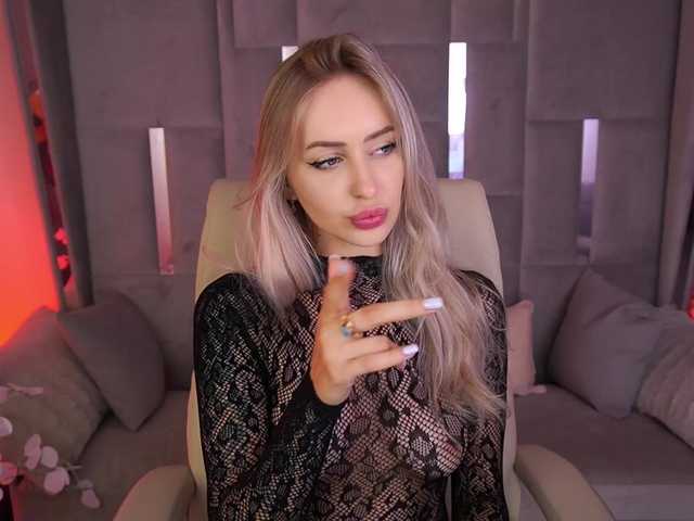 CandyGraces live cam on BongaCams