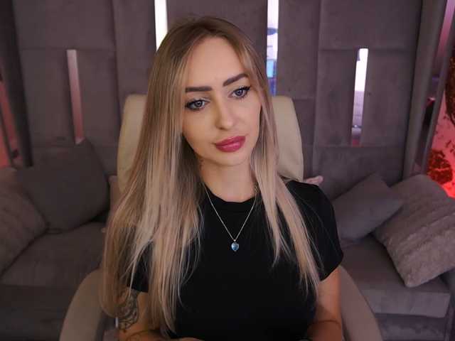 CandyGraces live cam on BongaCams